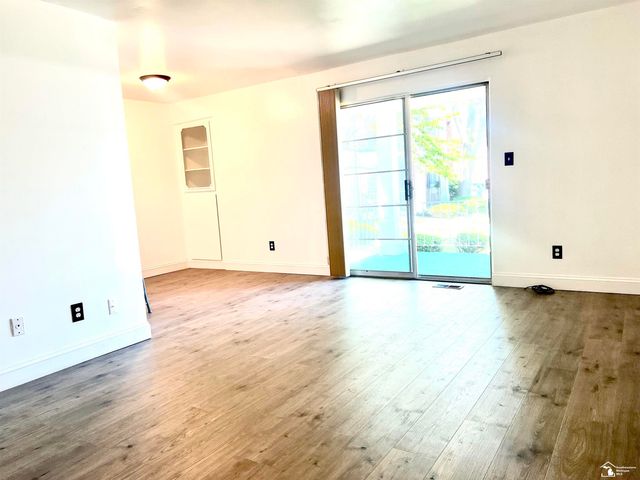 1750 Monticello Street, Trenton, MI 48183