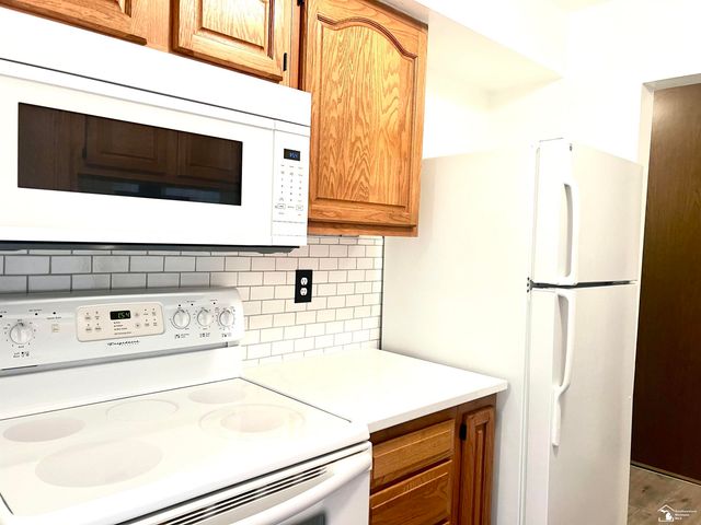 1750 Monticello Street, Trenton, MI 48183