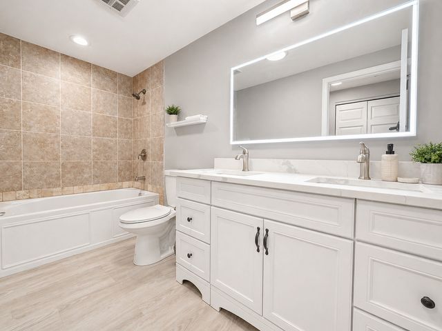 1106 WESTFIELD Lane, Schaumburg, IL 60193