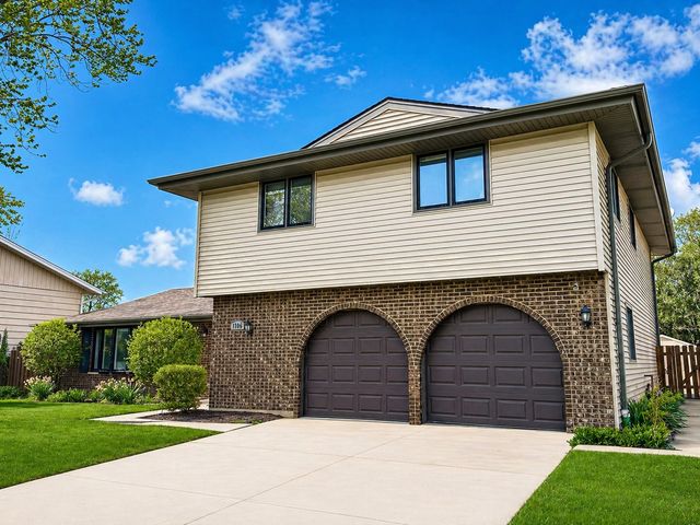 1106 WESTFIELD Lane, Schaumburg, IL 60193