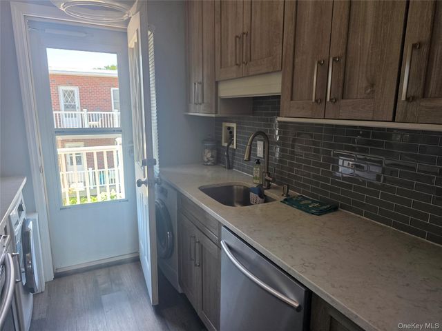67 Farber Drive 67, West Babylon, NY 11704