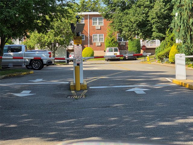 67 Farber Drive 67, West Babylon, NY 11704