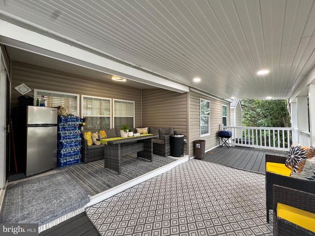 5 EMERY CIR, Delmar, DE 19940