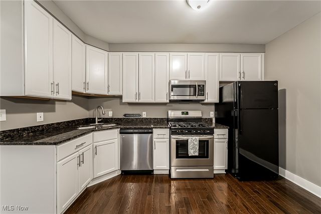 11204 Clifton Boulevard, Cleveland, OH 44102