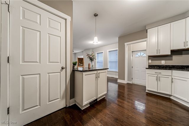 11204 Clifton Boulevard, Cleveland, OH 44102