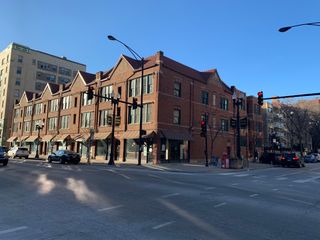 5608 N Kenmore Avenue 3, Chicago, IL 60660