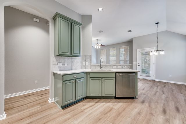 1308 Quaker Drive, Fairview, TX 75069