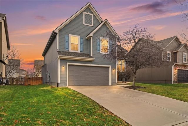 12385 S Quail Ridge Drive, Olathe, KS 66061