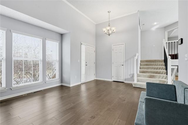 12385 S Quail Ridge Drive, Olathe, KS 66061