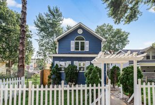 2417 15th Avenue S, Minneapolis, MN 55404