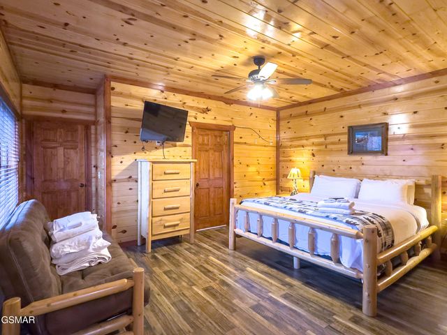 2316 Boulder Way, Sevierville, TN 37862