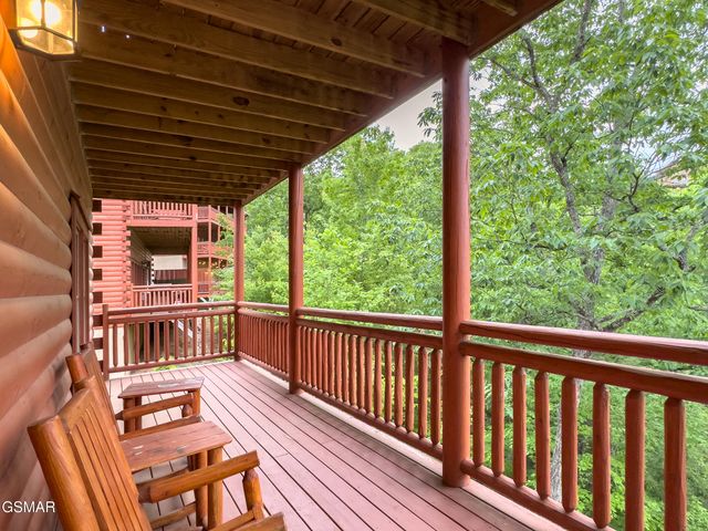 2316 Boulder Way, Sevierville, TN 37862