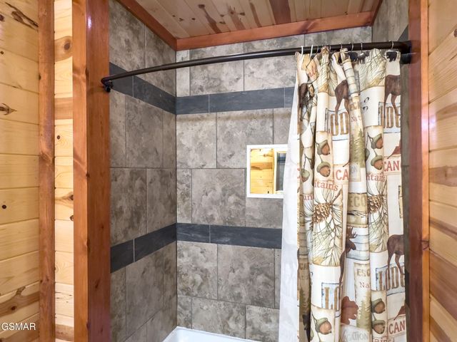 2316 Boulder Way, Sevierville, TN 37862