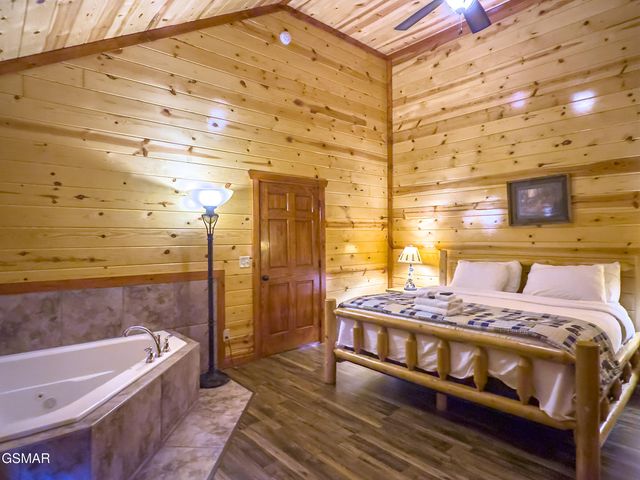 2316 Boulder Way, Sevierville, TN 37862