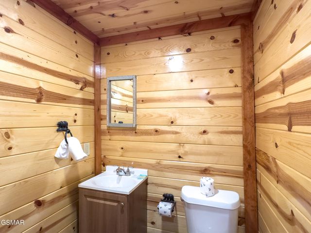 2316 Boulder Way, Sevierville, TN 37862