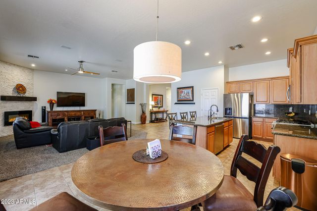 3673 S SOHO Lane E, Chandler, AZ 85286