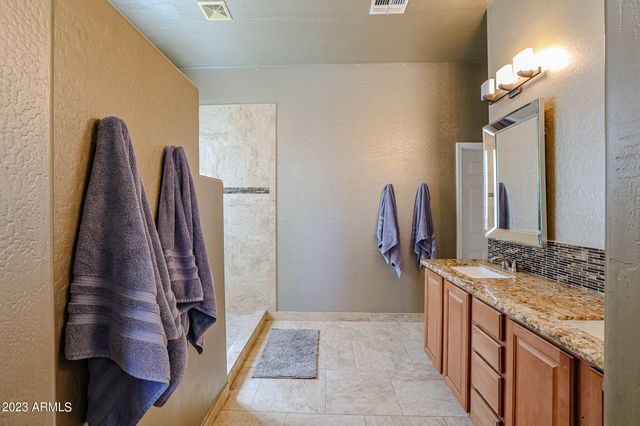 3673 S SOHO Lane E, Chandler, AZ 85286