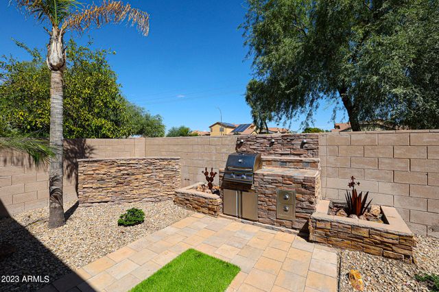 3673 S SOHO Lane E, Chandler, AZ 85286