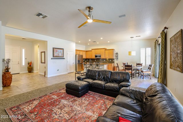 3673 S SOHO Lane E, Chandler, AZ 85286