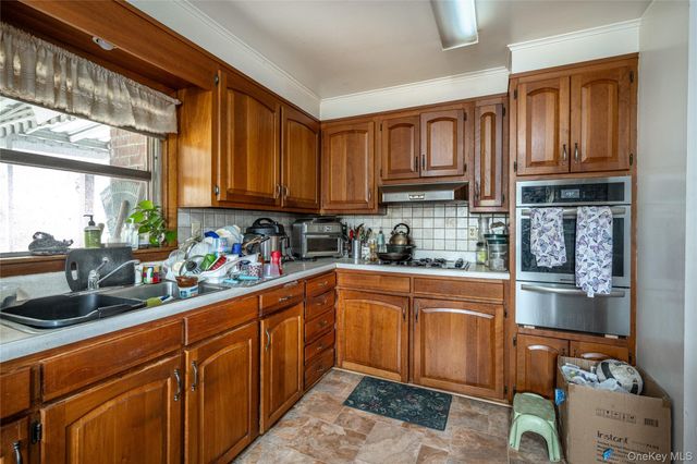 35 Havell Street, Ossining, NY 10562