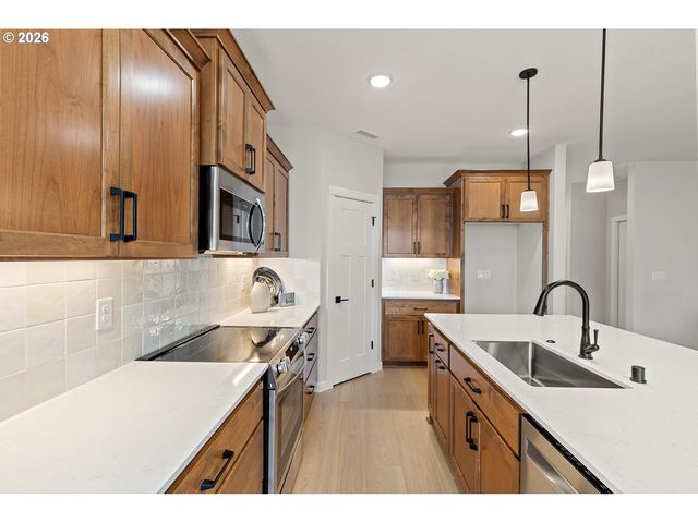 5008 Ne 71ST St, Vancouver, WA 98661