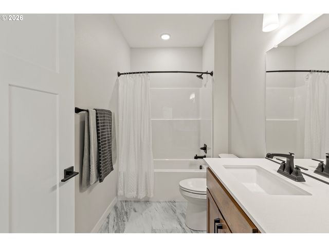 5008 Ne 71ST St, Vancouver, WA 98661