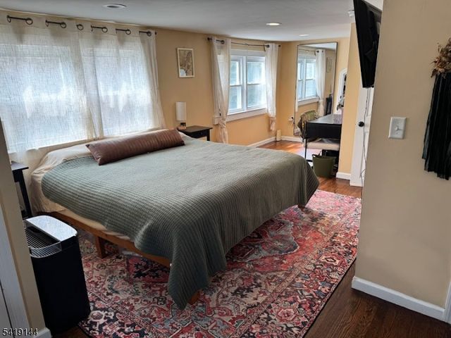 34 Eisenhower, Spotswood Boro, NJ 08884