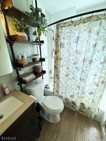 34 Eisenhower, Spotswood Boro, NJ 08884