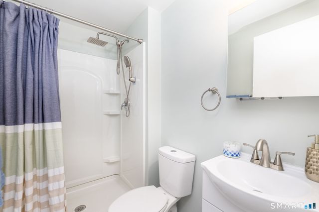 124 Grove Street, Windsor, CT 06095