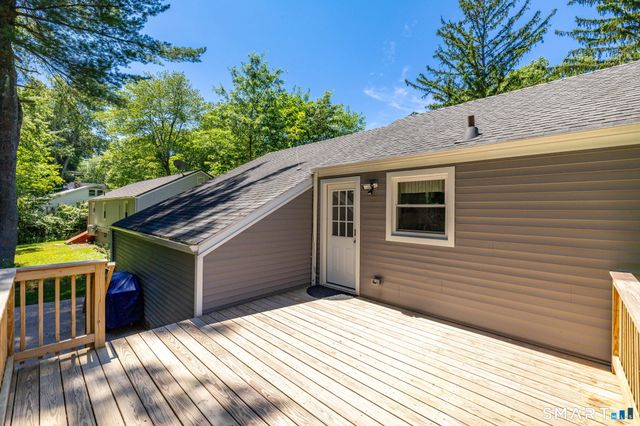 124 Grove Street, Windsor, CT 06095