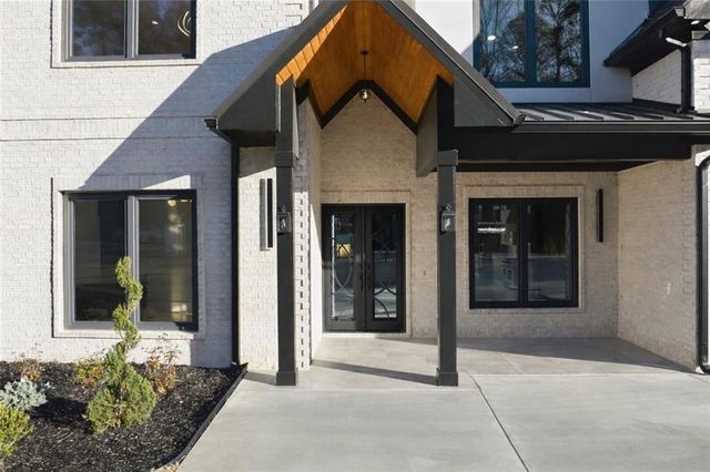 1613 Azalea Drive, Lawrenceville, GA 30043