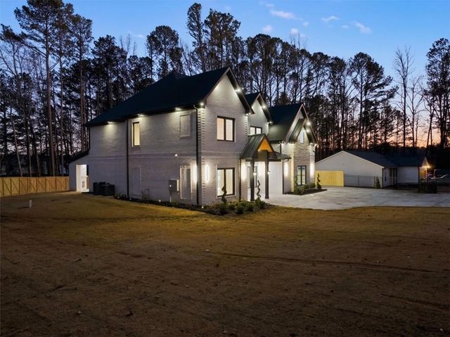 1613 Azalea Drive, Lawrenceville, GA 30043