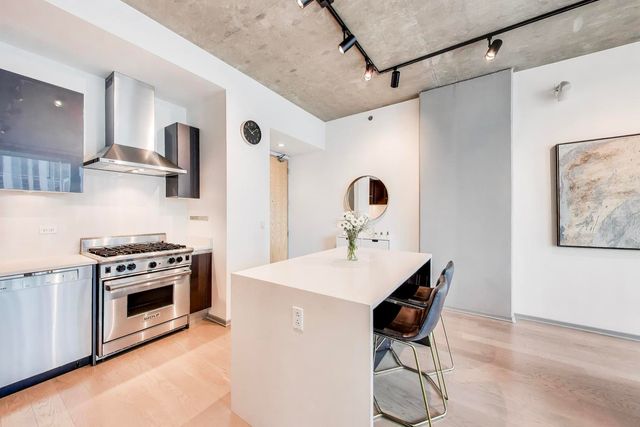 600 N FAIRBANKS Court 2803, Chicago, IL 60611