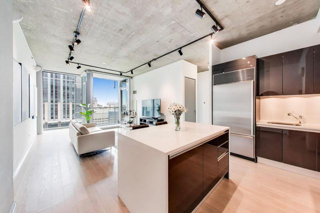 600 N FAIRBANKS Court 2803, Chicago, IL 60611