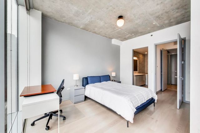 600 N FAIRBANKS Court 2803, Chicago, IL 60611