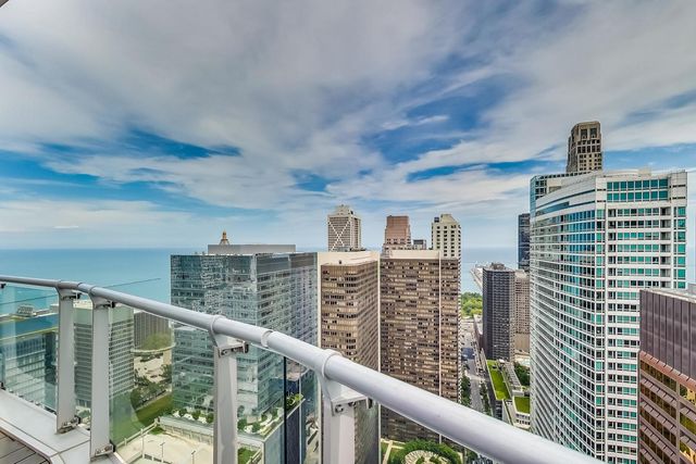 600 N FAIRBANKS Court 2803, Chicago, IL 60611