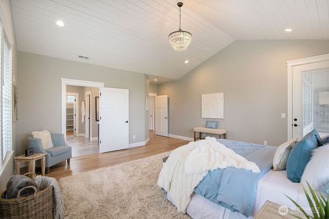 302 Waters Road, Castle Rock, WA 98611