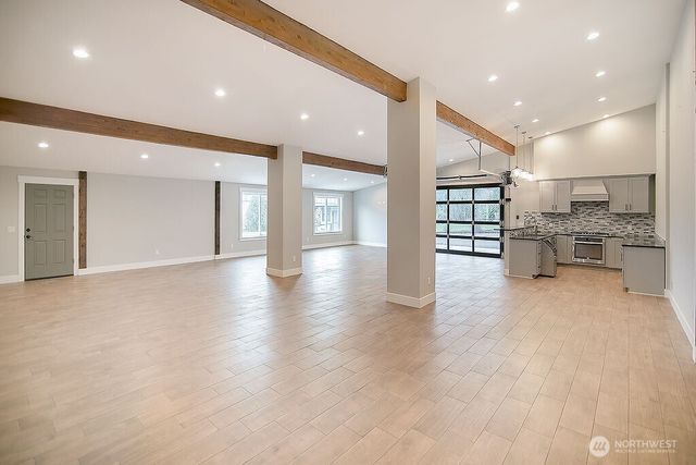 302 Waters Road, Castle Rock, WA 98611