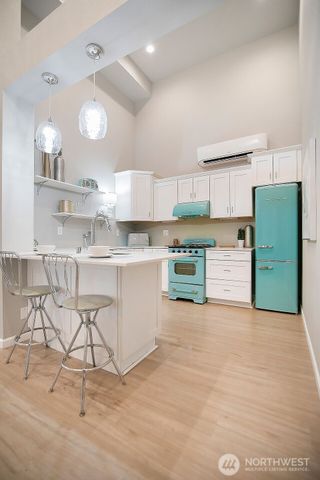 302 Waters Road, Castle Rock, WA 98611