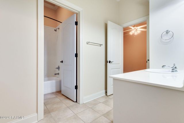 2528 Lakewood Drive, Opelousas, LA 70570