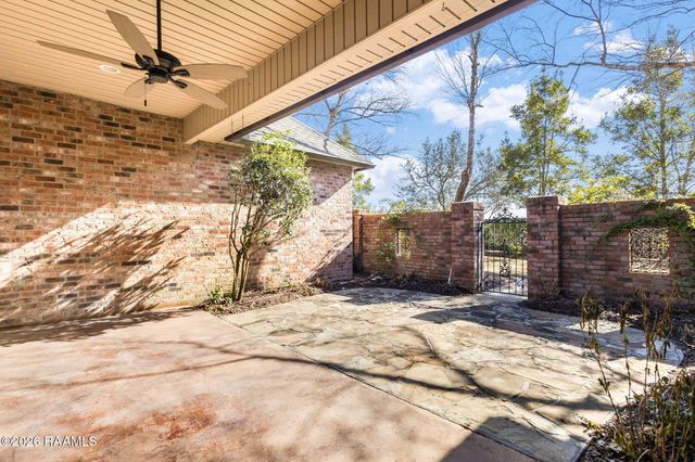 2528 Lakewood Drive, Opelousas, LA 70570