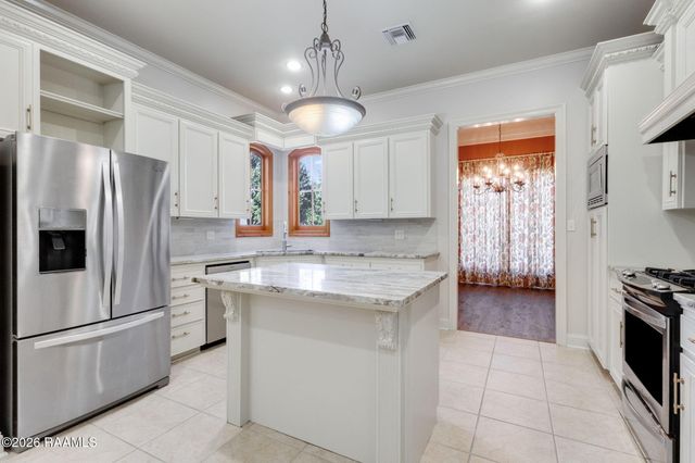 2528 Lakewood Drive, Opelousas, LA 70570