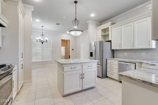 2528 Lakewood Drive, Opelousas, LA 70570