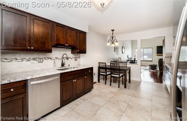 37468 N Laurel Park Drive, Livonia, MI 48152