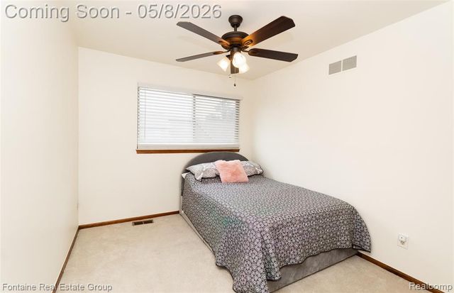 37468 N Laurel Park Drive, Livonia, MI 48152