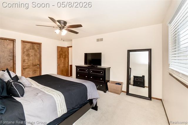37468 N Laurel Park Drive, Livonia, MI 48152
