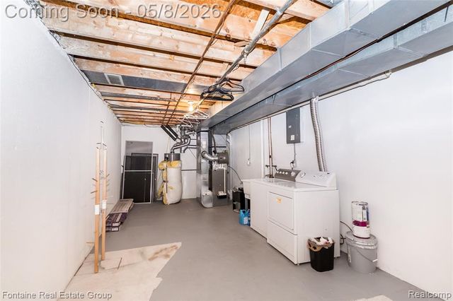 37468 N Laurel Park Drive, Livonia, MI 48152