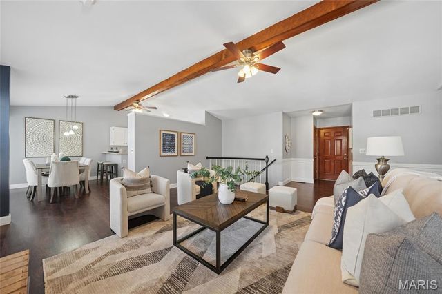 2257 Graystone Drive, St Charles, MO 63303