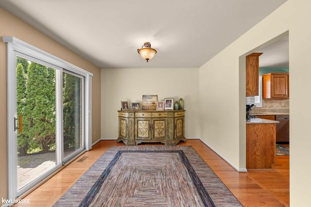 40134 Riverbend Drive, Sterling Heights, MI 48310