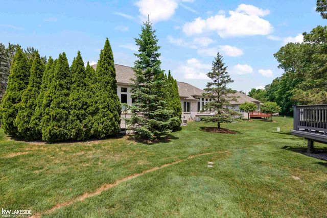 40134 Riverbend Drive, Sterling Heights, MI 48310